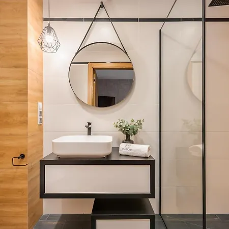 Apartment Flatbook - Center Deo Plaza Ii
