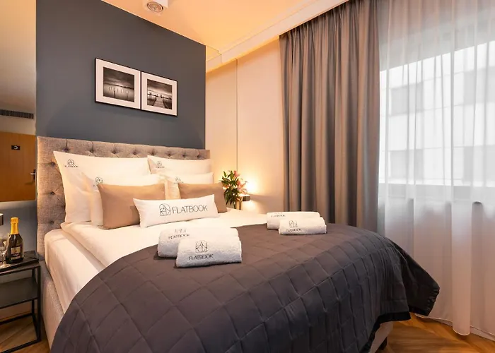 Flatbook - Center Deo Plaza Ii アパート